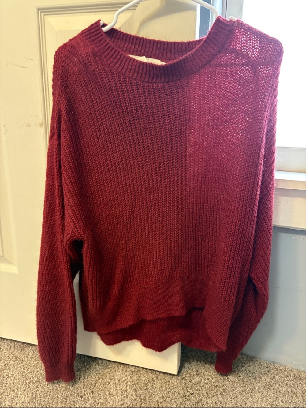 H&M Women's Crew Knit Sweater in Burgundy Red